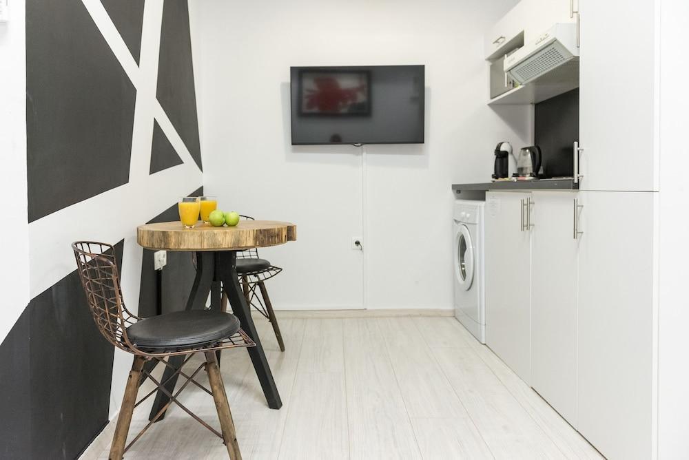 אתונה Acropolis Cozy Studio By Livin Urbban מראה חיצוני תמונה